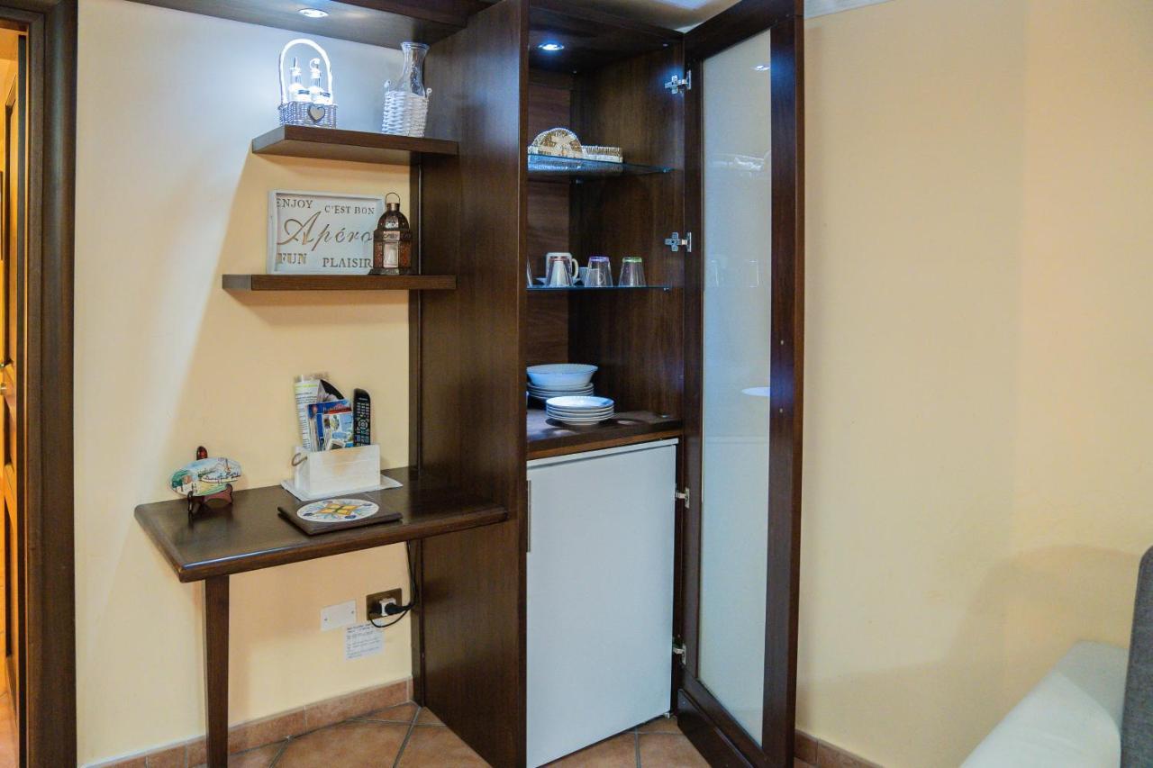 Domus Ugo Appartement *