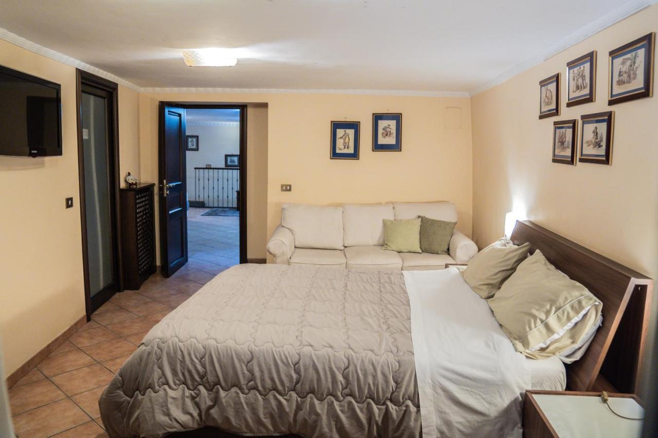 Appartement Domus Ugo Naples