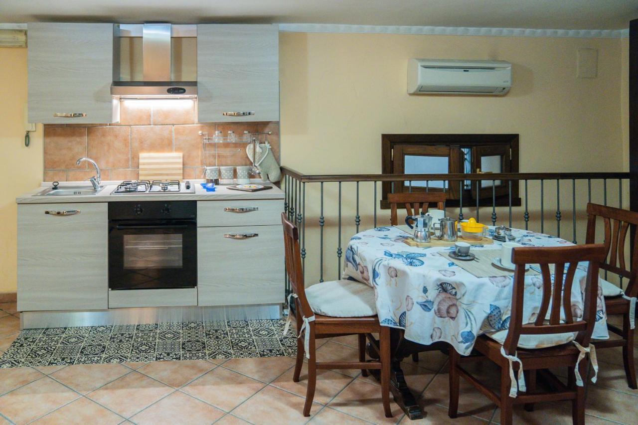Appartement Domus Ugo Naples